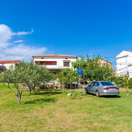 Apartments Anica F Lopar Luaran gambar