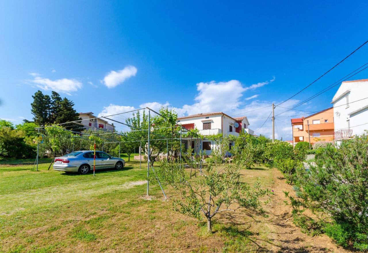 Apartments Anica F Lopar Luaran gambar