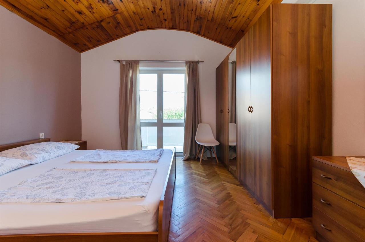 Apartments Anica F Lopar Luaran gambar