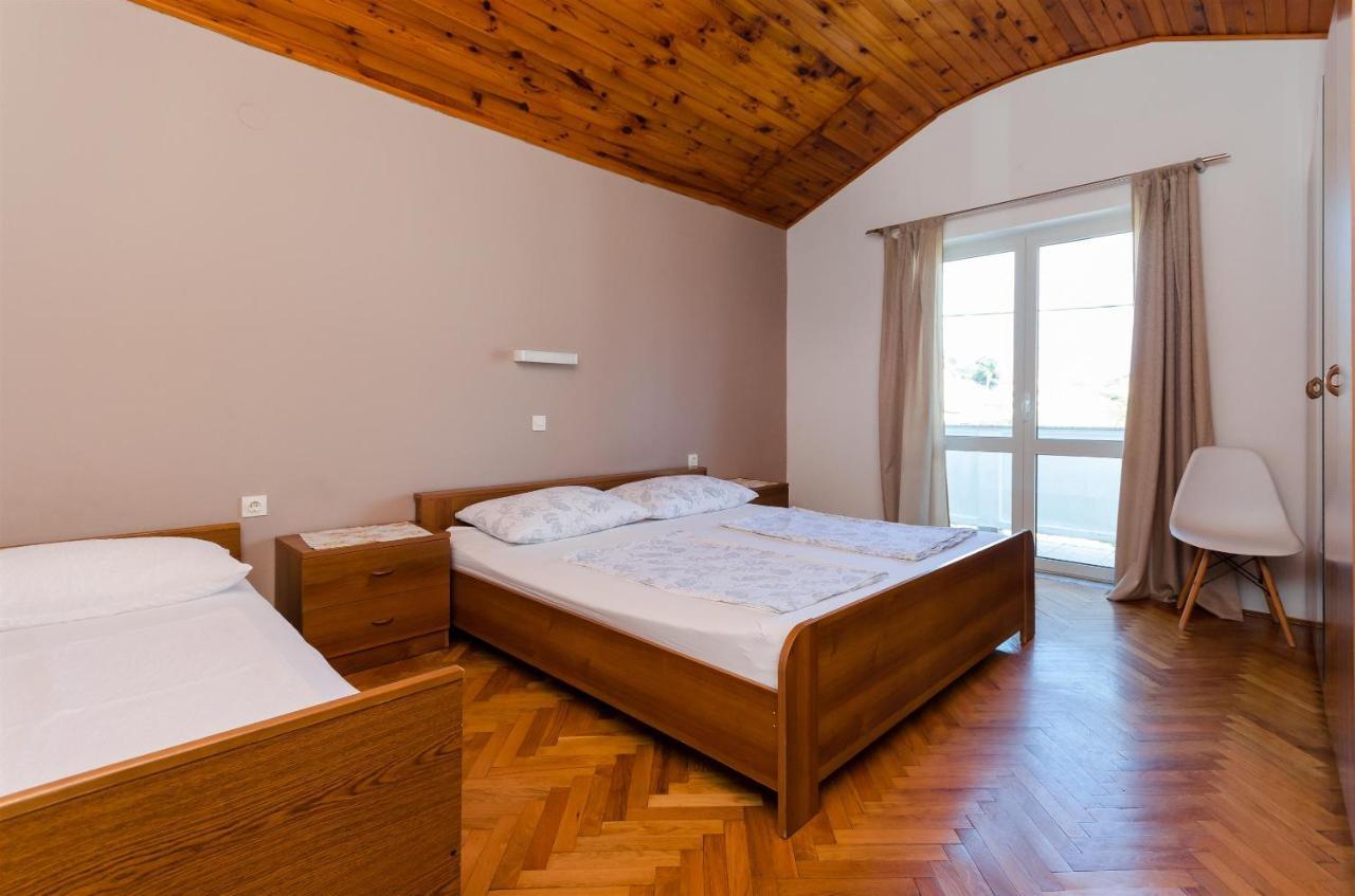 Apartments Anica F Lopar Luaran gambar